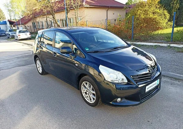 toyota Toyota Verso cena 41500 przebieg: 172572, rok produkcji 2012 z Brańsk